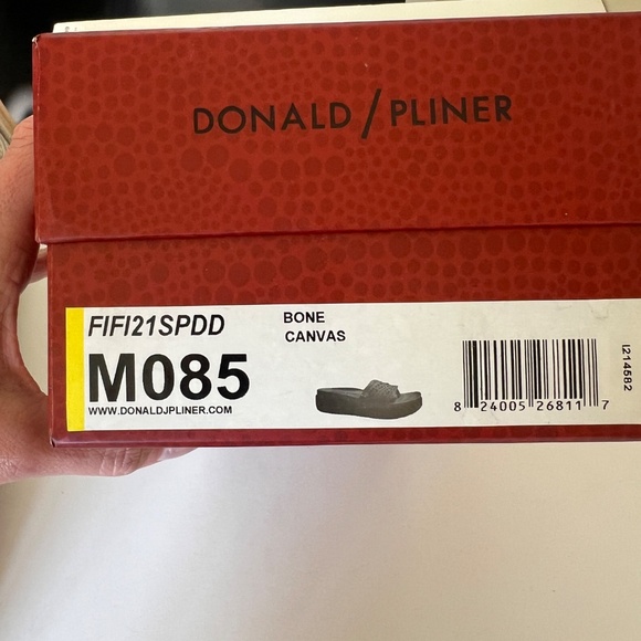 NIB Donal Pliner Fifi Bone Embellished Canvas Platform Wedge Sandals 8.5 - Picture 10 of 11